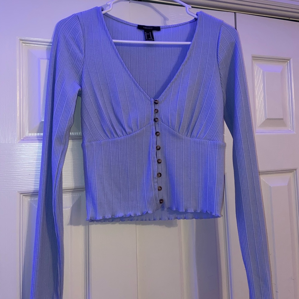 Forever21 cropped light blue long sleeve top